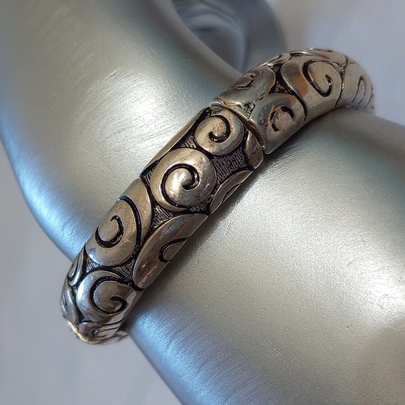 Silver tone scroll, clouds, spiral stretchy bangle bracelet - Picture 1 of 6